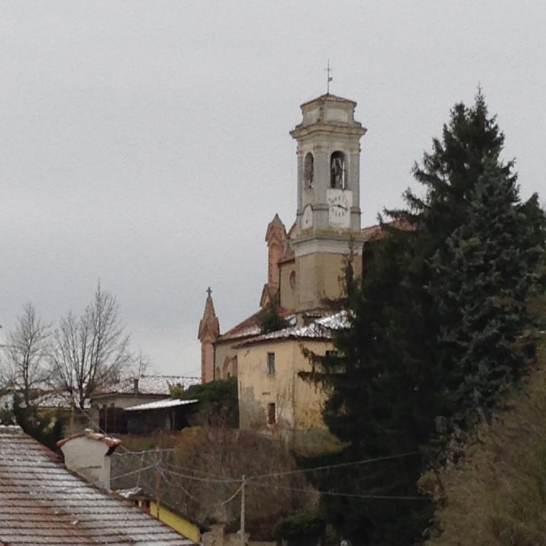 Dimora Storico Romantica Il Sole E La Luna Cerretto Langhe Esterno foto