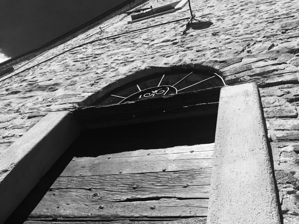 Dimora Storico Romantica Il Sole E La Luna Cerretto Langhe Esterno foto